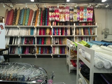 discount fabric stores in dallas.